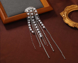 Jellyfish pin with long tassels