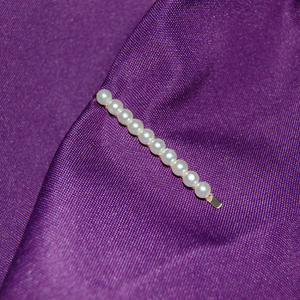 Hair Accessory single row pearl gold hair clip