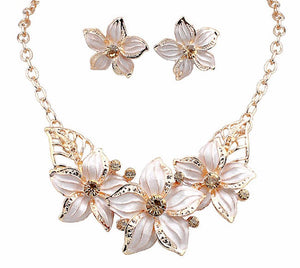 Flower Necklace and Earring Set with Rhinestones