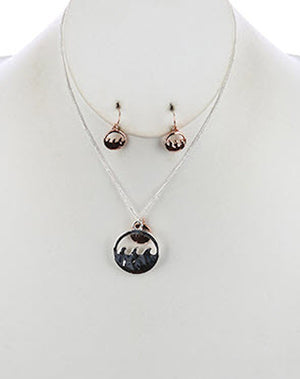 Metal Wave Pendant Two Tone Adjustable Necklace and Earring Set