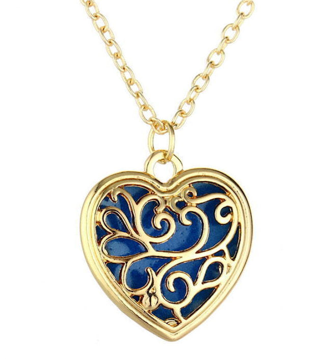 necklace heart