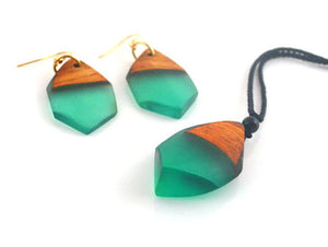 jewelry set resin and wood