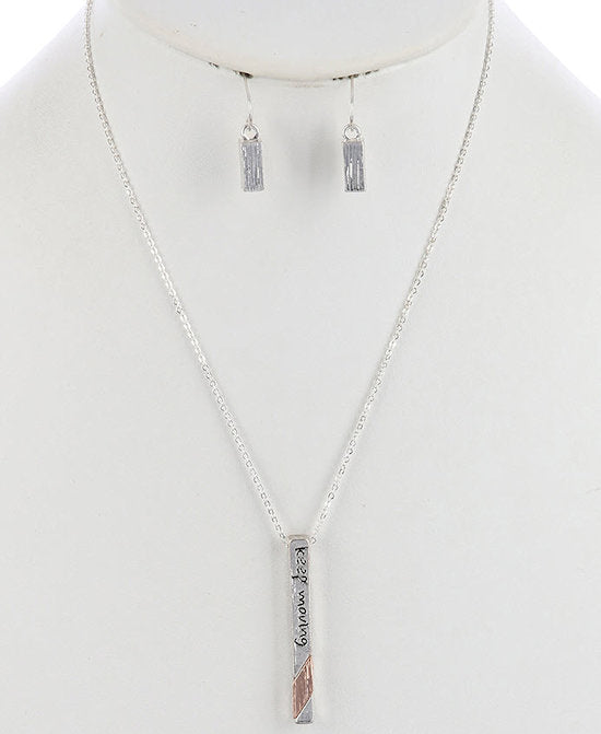 jewelry set keep moving