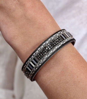 Sparkling Bracelet in shades of Gray