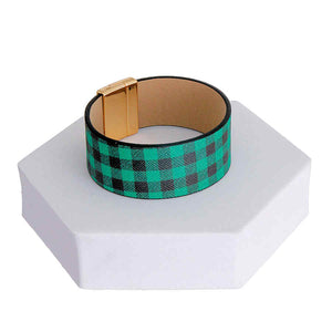 Green Magnetic closure bracelet