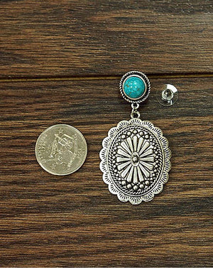 Turquoise post with silver concho