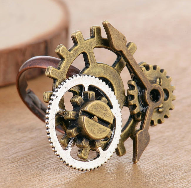 Ring with Gears and Clock Hands